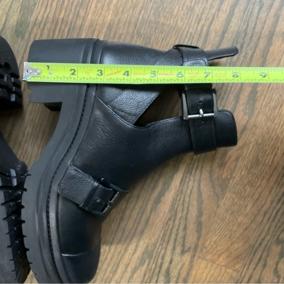 MICHAEL KORS Corey Buckle Lug Sole Platform Black Ankle Bootie size 9 - Picture 11 of 14